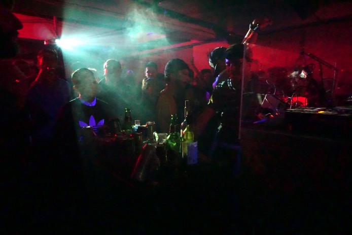 去蒲唔使落蘭桂坊 大角咀新場 XXX Studios