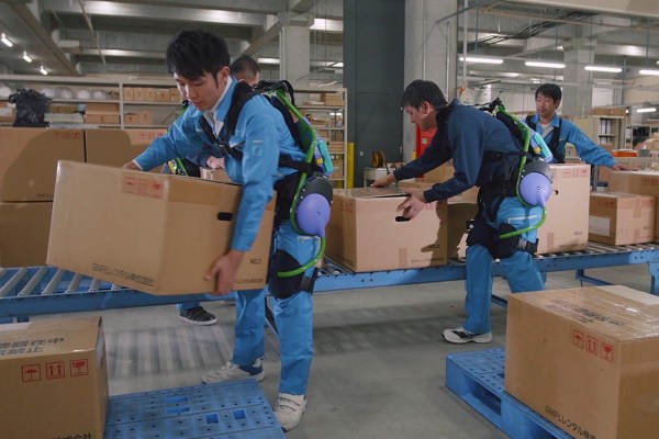 Panasonic 公開多款機械外骨骼！工人及長者同樣受惠