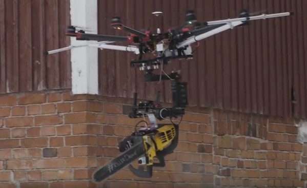 【有片睇】Deadrising 合成武器成真？ 無人機 + 電鋸 = Killer Drone