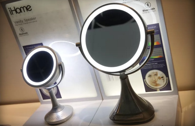 貪靚人士必備  iHome 鏡子藍牙揚聲器