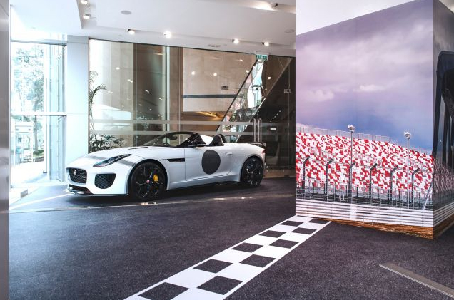 到商場與名車接觸 • unwire 週末好去處