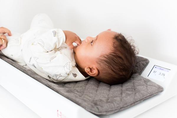 照顧 BB 好幫手！Hatch Baby 智能換片墊登場