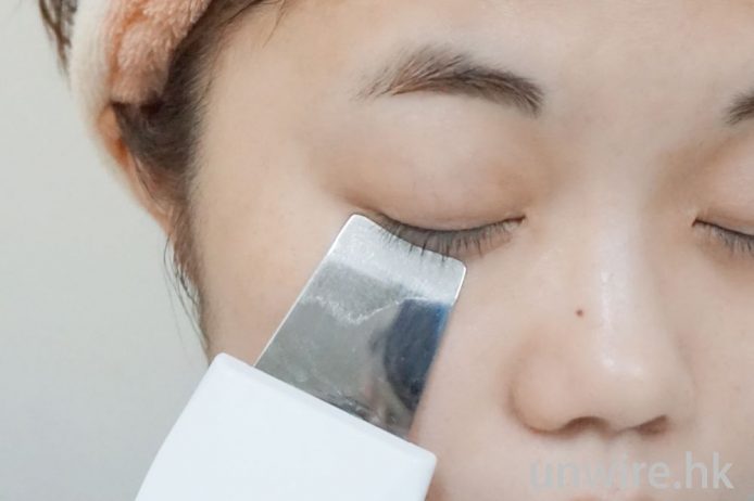 依莉詩：「刀片刨死皮，感覺好奇怪！」— Derma-f 超聲波離子煥膚美容儀 評測