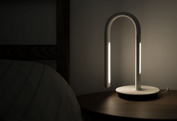自行調節亮度保護眼睛！小米推出新一代可彎曲智能檯燈