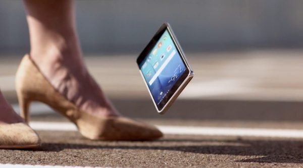 抵碎力提升 1.8 倍！Corning 發表 Gorilla Glass 5 玻璃手機墮地冇有怕