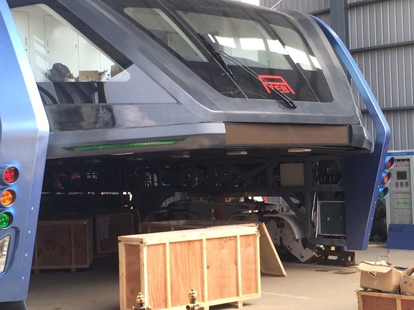 不能是吧？路面測試是做 Show 嗎？強國製「立體快巴」可能只是一場呃錢大騙局？