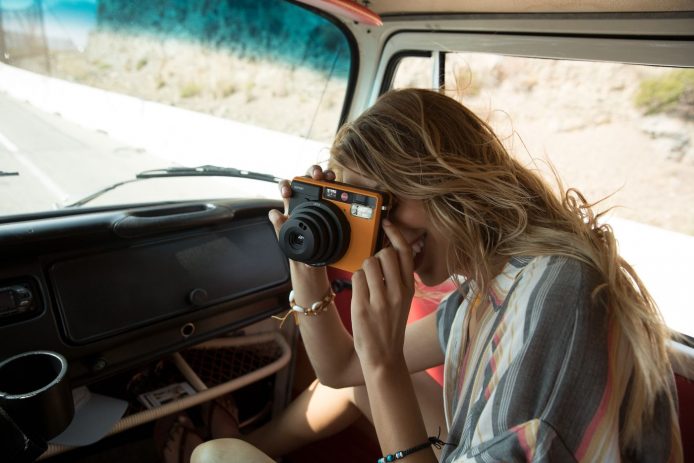 文青必備？Leica 推出即影即有相機 Sofort