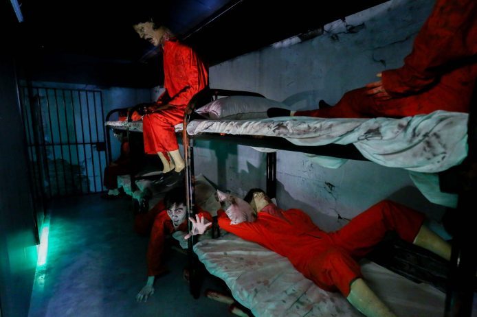 樂富鬼屋萬聖節免費玩！依莉詩：「 喪屍監獄製作認真」