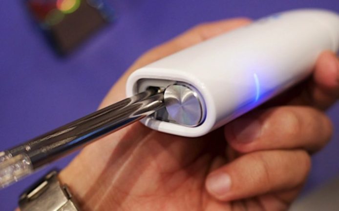 唔駛用熱茶   台灣研發便攜筷子消毒器