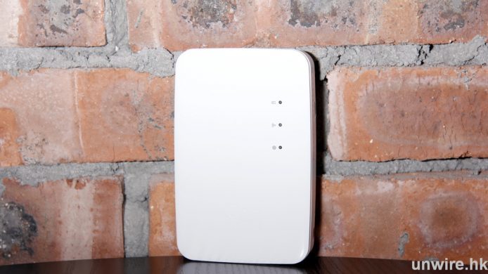 旅行影相必備無線孖寶　充電過相更方便