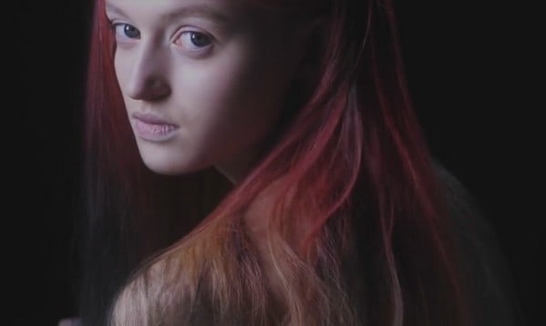 【有片睇】變魔術一樣！FIRE 染髮劑會隨溫度高低自動變色