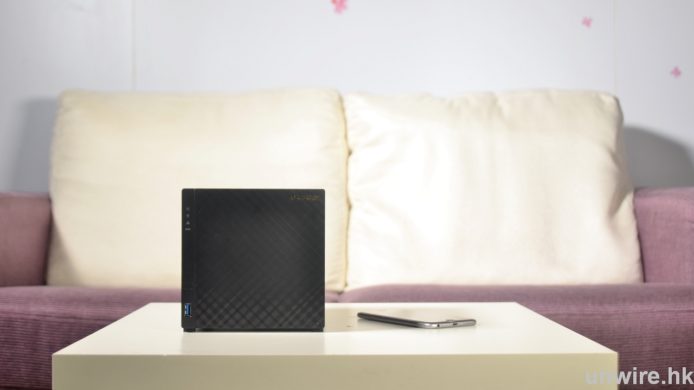 回家後 手機自動備份　ASUSTOR AS3204T NAS
