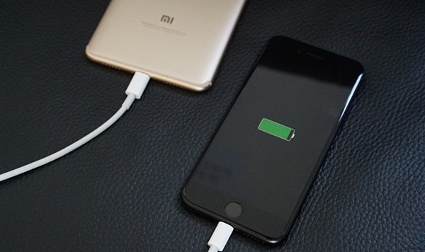 6.44 吋特大熒幕！小米 Max 2 配備 5,350 mAh 電池可當尿袋使用