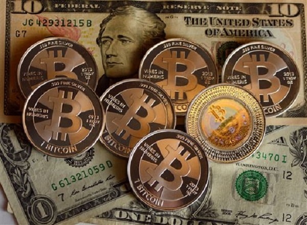 比特幣升至 2,800 美元歷史高位！數小時後即急跌 10%