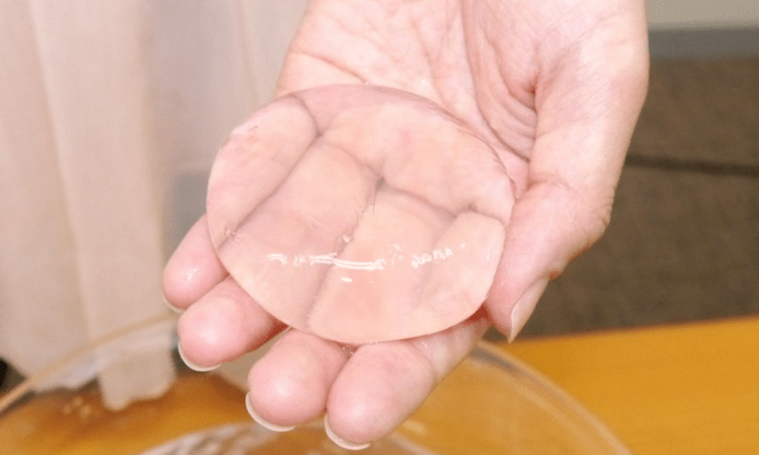 拎得上手玩的水波波　可「吃」的水日本正式發售