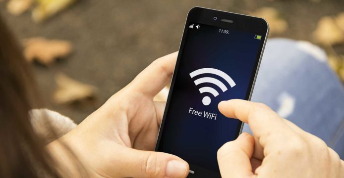 漠視使用條款   用免費 Wi-Fi 變洗廁所通渠義工