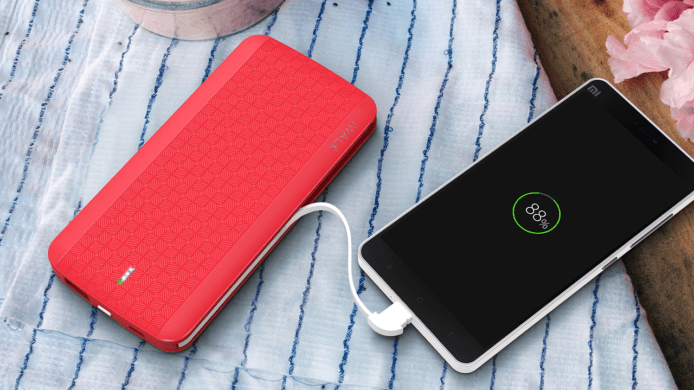 Android 用家出街充電一舊搞掂！iWALK Scorpion C 有齊 microUSB + Type-C