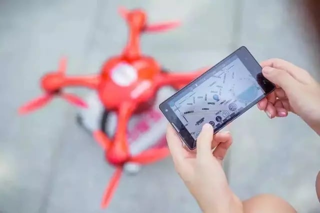 大陸大學區炸雞店  外賣靠無人機空投