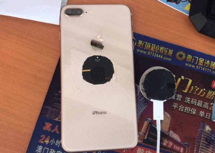 疑似 iPhone 8 Plus 全球首碎個案　是真機還是Dummy？山寨 iPhone？用力過度？