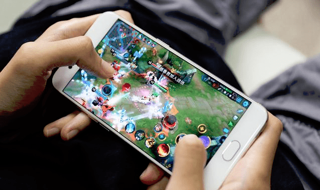 手遊大廠騰訊：未成年人「非理性」重課金有得退款