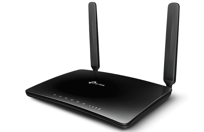 TP-Link 最新 4G 路由器 Archer MR400　雙天線接收更強