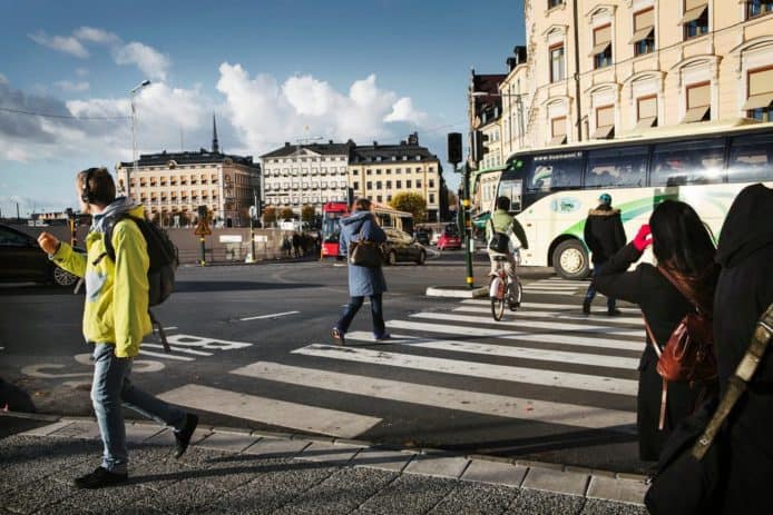 調查指瑞典勞工歡迎機械人　從未怕被搶飯碗