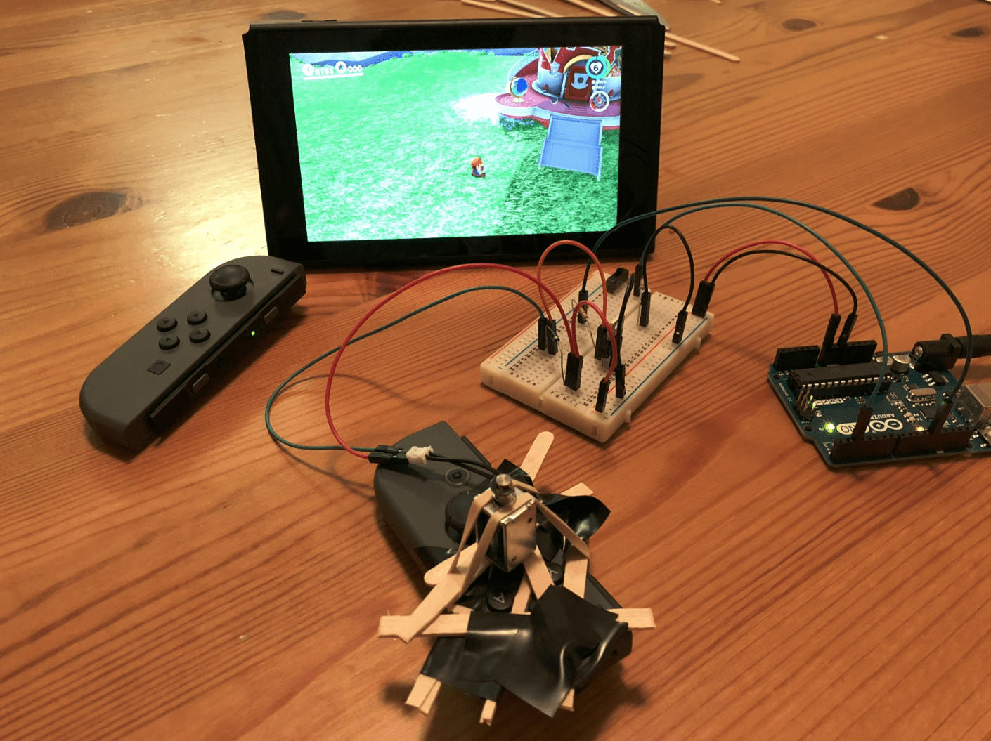 開發任天堂 Switch 手掣「外掛」　用機械人 Mario 跳繩 3600 次