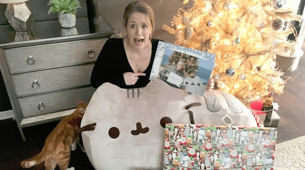 Bill Gates做聖誕老人送禮物 既可愛又令人感動?!