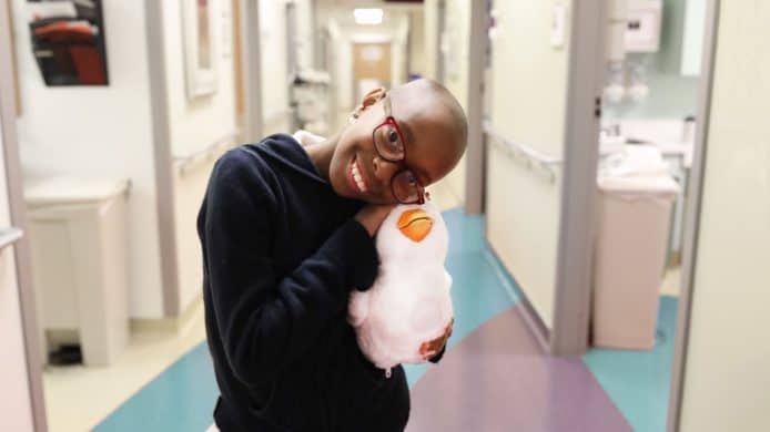 可愛機械鴨陪伴癌症兒童渡過難關