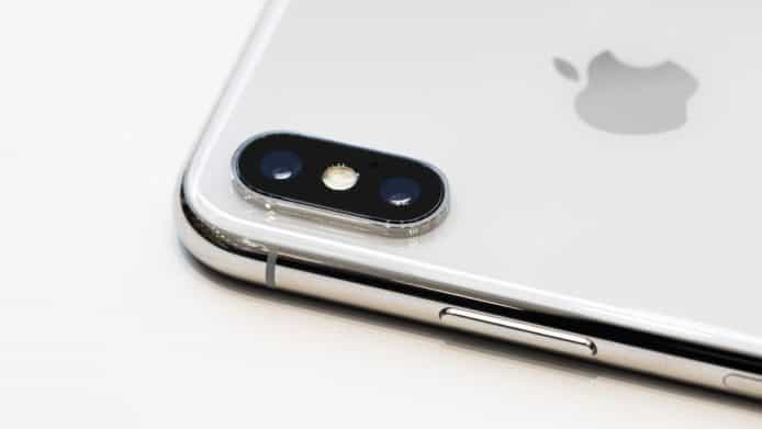 不敵寒流天氣  iPhone 8、iPhone X 閃光燈罷工
