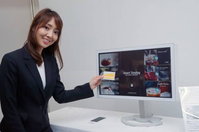 熒幕每一處都可拍卡　Sharp推最新內嵌NFC天線熒幕