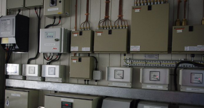 透過電線偷取電腦資料　不連網也會中招