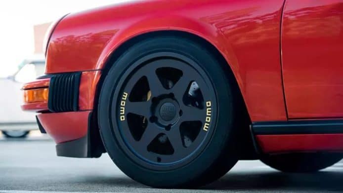 古董車改裝變型格  MOMO 推出復古系列合金輪圈