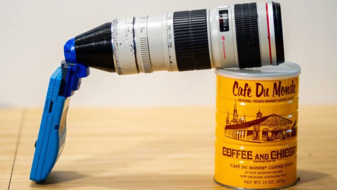 Game Boy 裝 Canon 小白？　攝影師自製轉接環裝長鏡頭