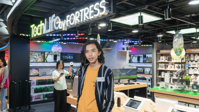 豐澤 GameZ 電競體驗專區　達哥現場直播打 FIFA　