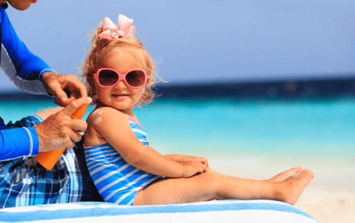 美皮膚病學會：防曬噴霧用於兒童時要份外小心