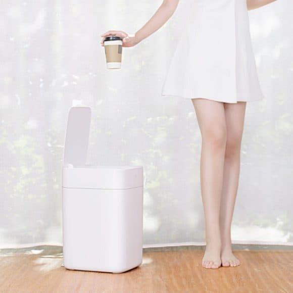 內置感應自動開關   小米推出智能垃圾桶