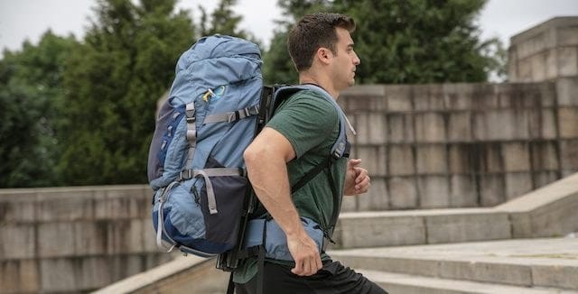 【有片睇】全球首個「懸浮」背囊 HoverGlide　背重物更輕鬆