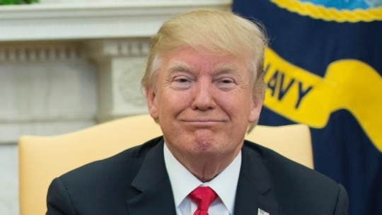 Google 搜尋「白痴」出現特朗普原因　CEO 出席聽證會解釋