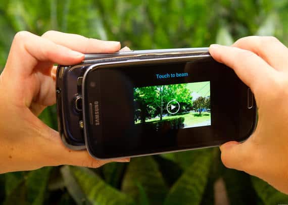 Android Beam或成歷史　機貼機過相無人用Google擬刪除