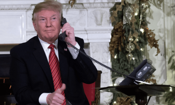 特朗普對7歲童喊：「還信有聖誕老人？」宇宙防衛司令部超尷尬