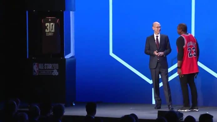 NBA 展示智能球衣　瞬間轉換球員名稱及號碼