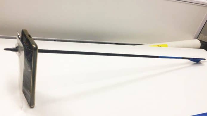 智能手機擋箭救人一命 澳洲男子僅輕傷 有如電影情節