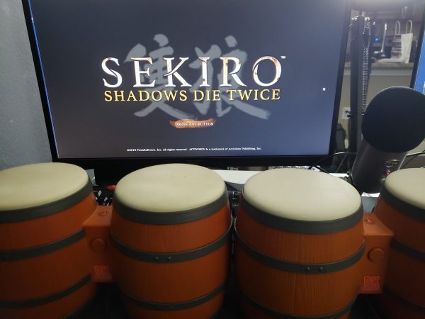 【有片睇】外國玩家用鼓玩《隻狼 SEKIRO》　玩 10 小時後終爆機
