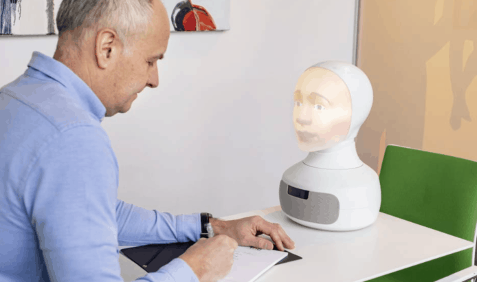 【有片睇】全球首個面試機械人　HR 飯碗恐不保