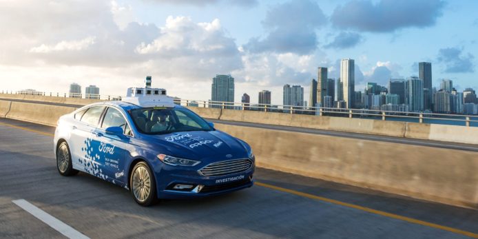 佛羅里達州政府簽署法令   容許真正無人駕駛汽車測試