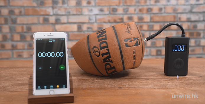 【實試】小米電動氣泵　滿氣自動停 + 車胎都充到