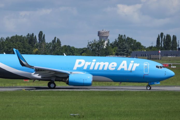 Amazon 自家物流發展成熟　估計過半貨品運送不假外求