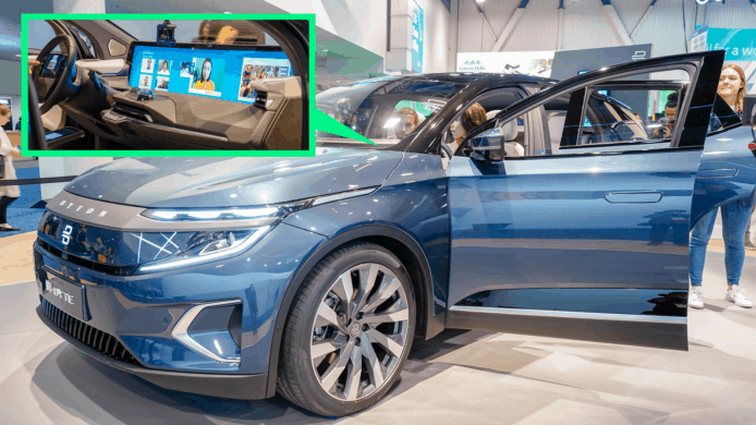【CES 2020】Byton M-Byte 電動 SUV  48 吋大熒幕可進行視像通話