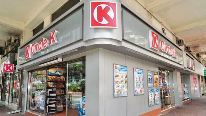 OK便利店免費派發十萬個口罩　年滿 65 歲長者可取 5 個